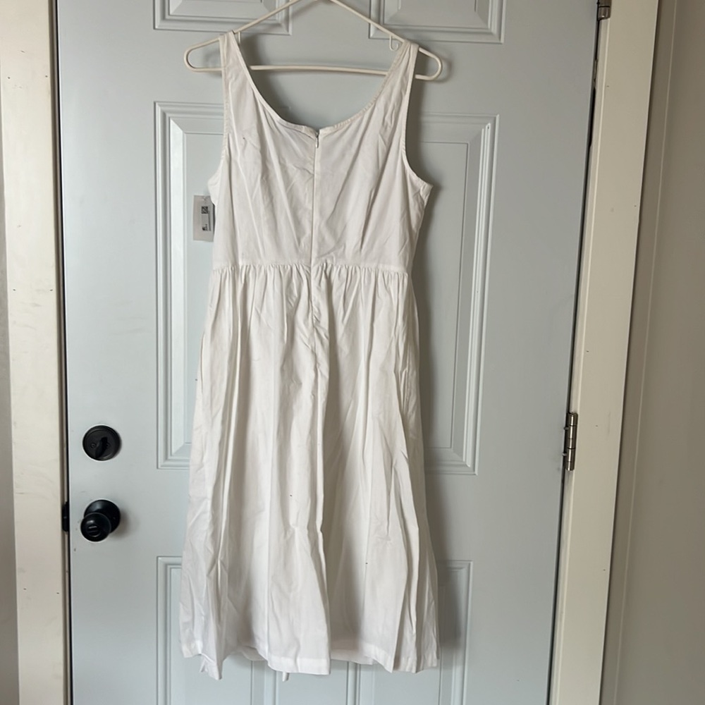 Dress - Picture 2 of 2